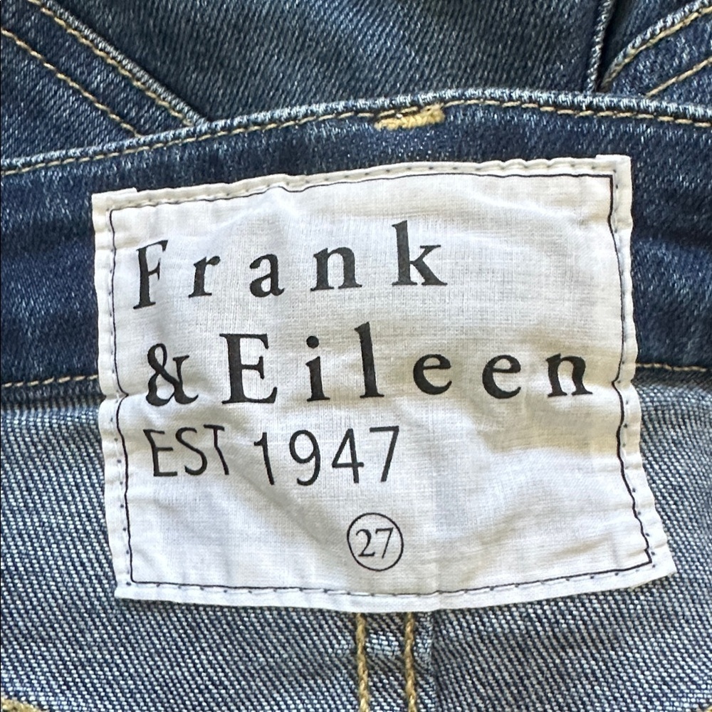 Frank & Eileen Derry Signature Slim Straight
Jeans - Picture 3 of 12